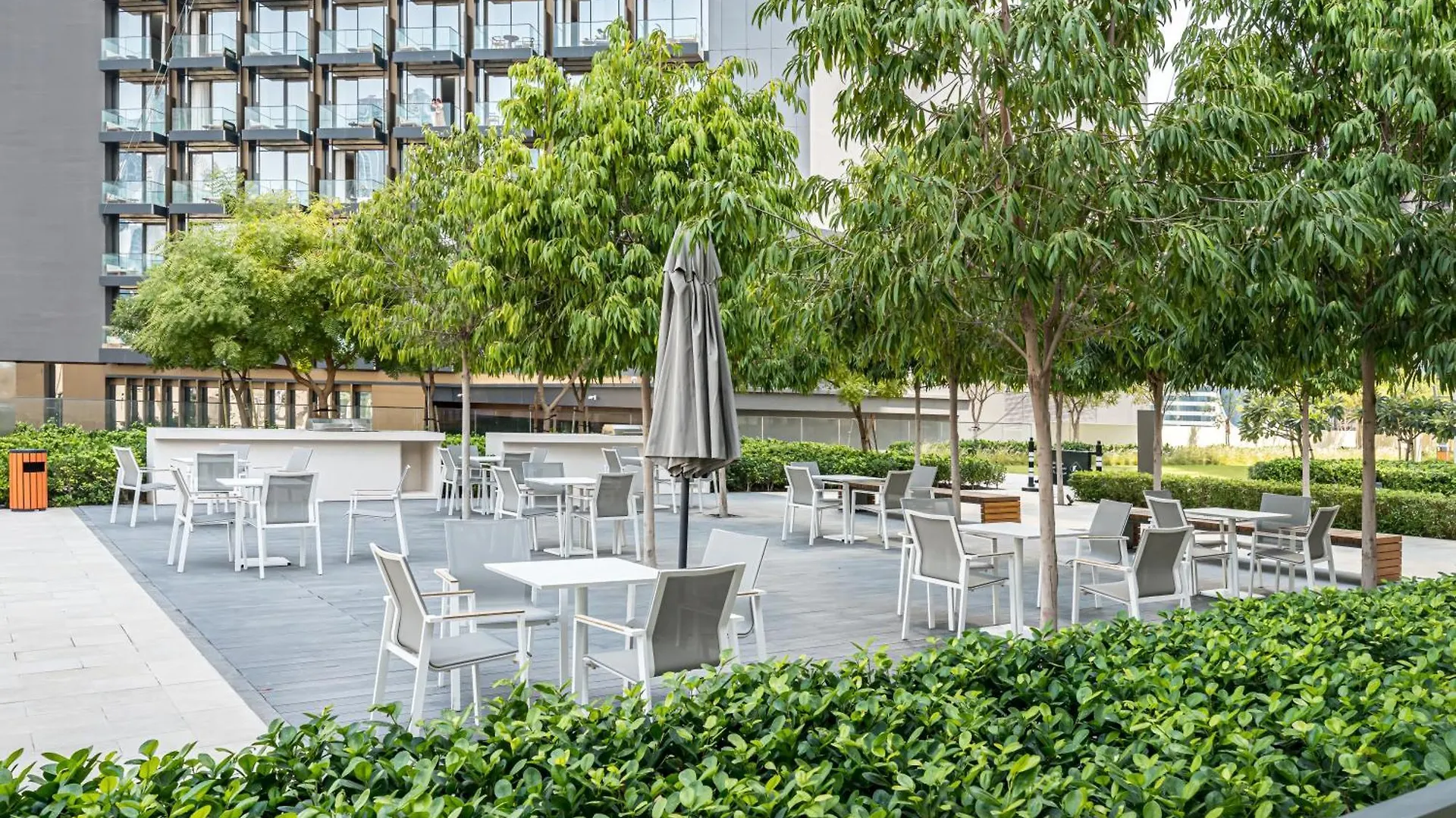 Al-Fannan At Burj Royale - Best Downtown Dubai City View - Brand New Luxury 1 Bedroom Apartment 0*,  United Arab Emirates