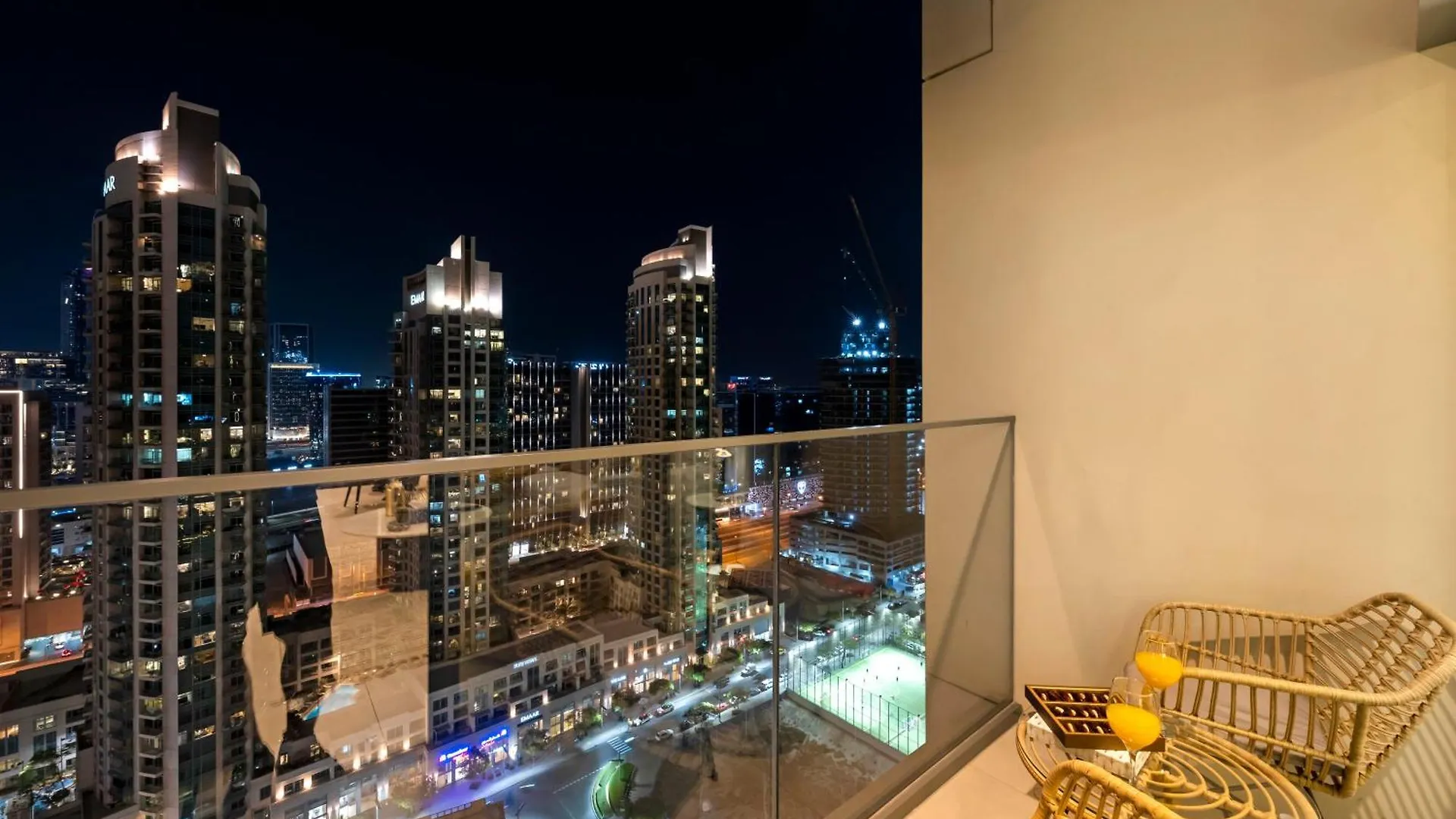 Al-Fannan At Burj Royale - Best Downtown Dubai City View - Brand New Luxury 1 Bedroom Apartment