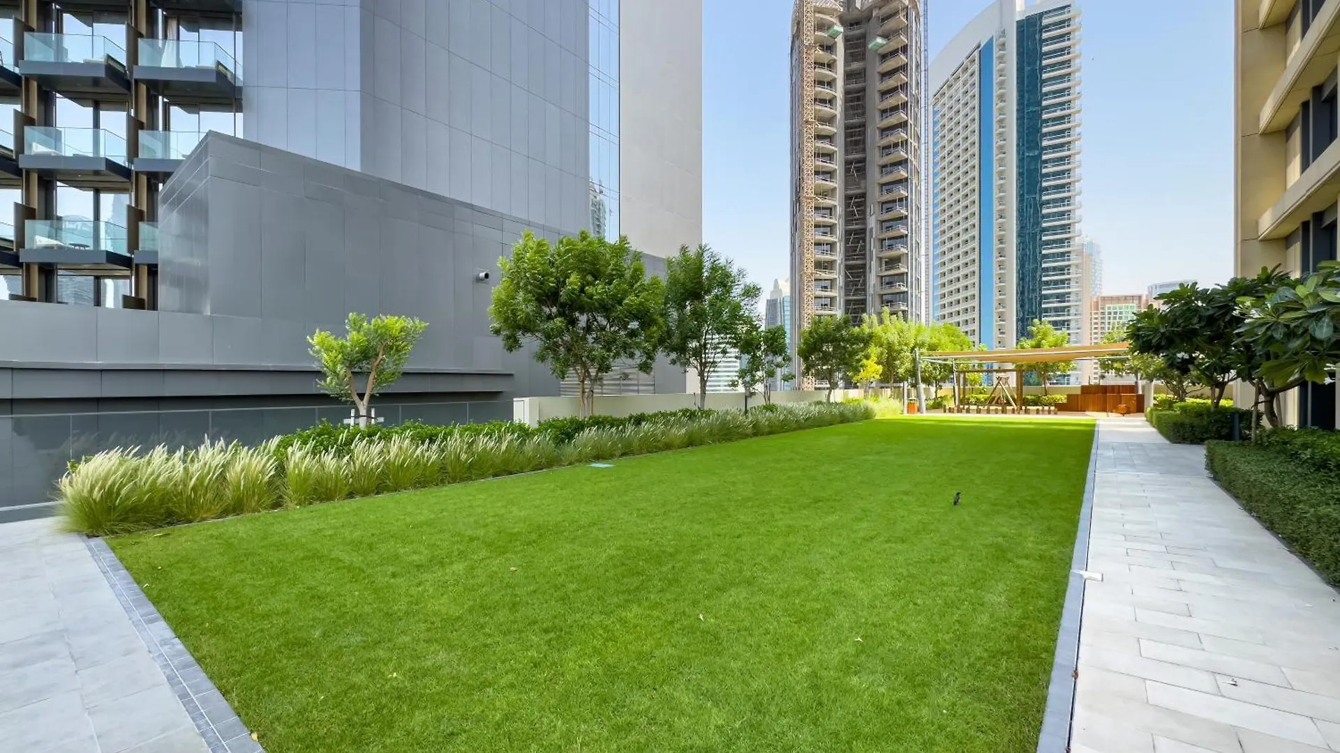 Al-Fannan At Burj Royale - Best Downtown Dubai City View - Brand New Luxury 1 Bedroom Apartment United Arab Emirates