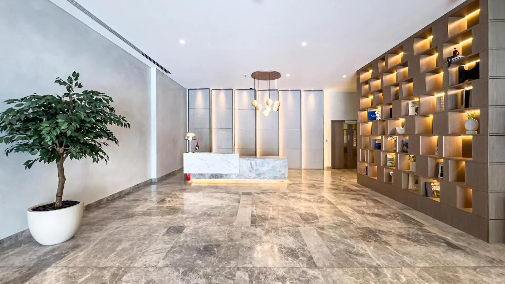 Al-Fannan At Burj Royale - Best Downtown Dubai City View - Brand New Luxury 1 Bedroom Apartment