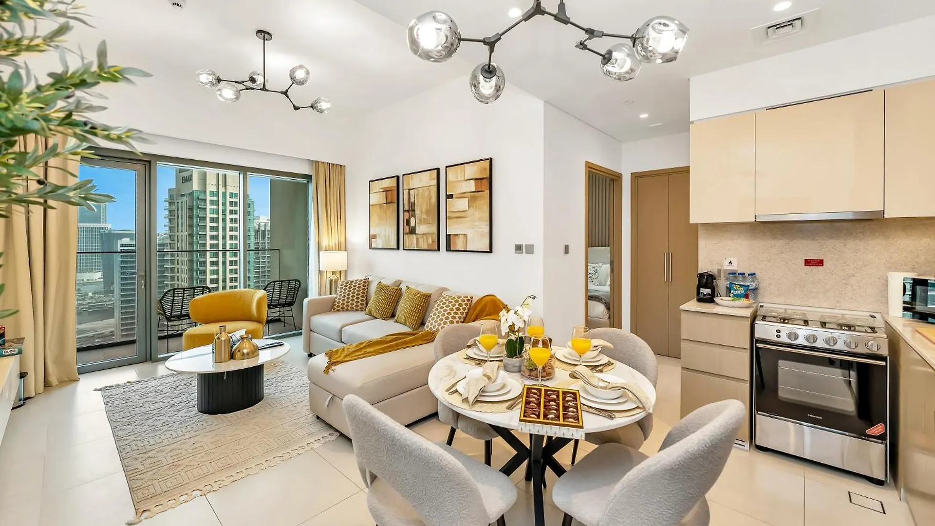 Al-Fannan At Burj Royale - Best Downtown Dubai City View - Brand New Luxury 1 Bedroom Apartment 0*,