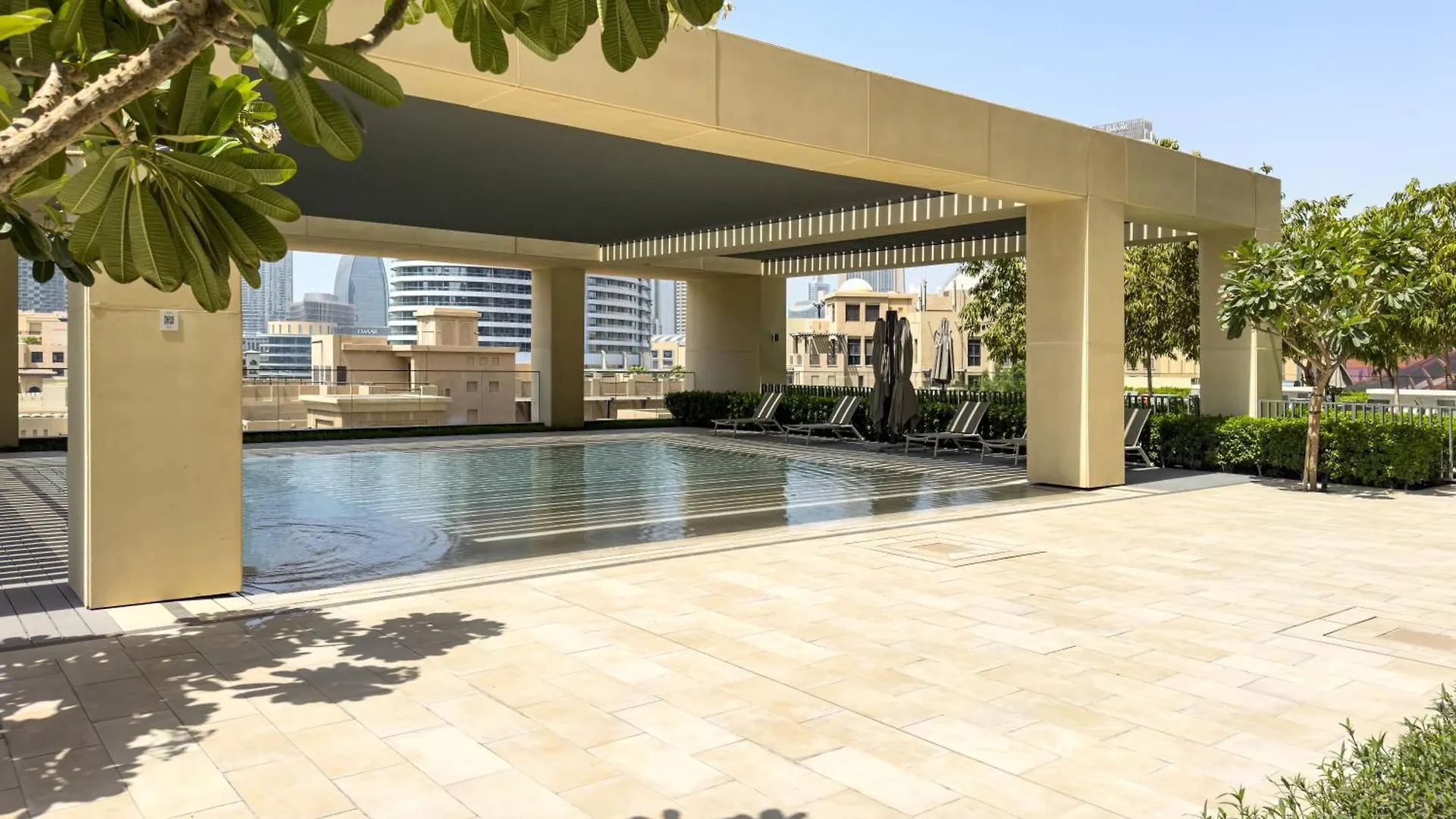 Al-Fannan At Burj Royale - Best Downtown Dubai City View - Brand New Luxury 1 Bedroom Apartment United Arab Emirates