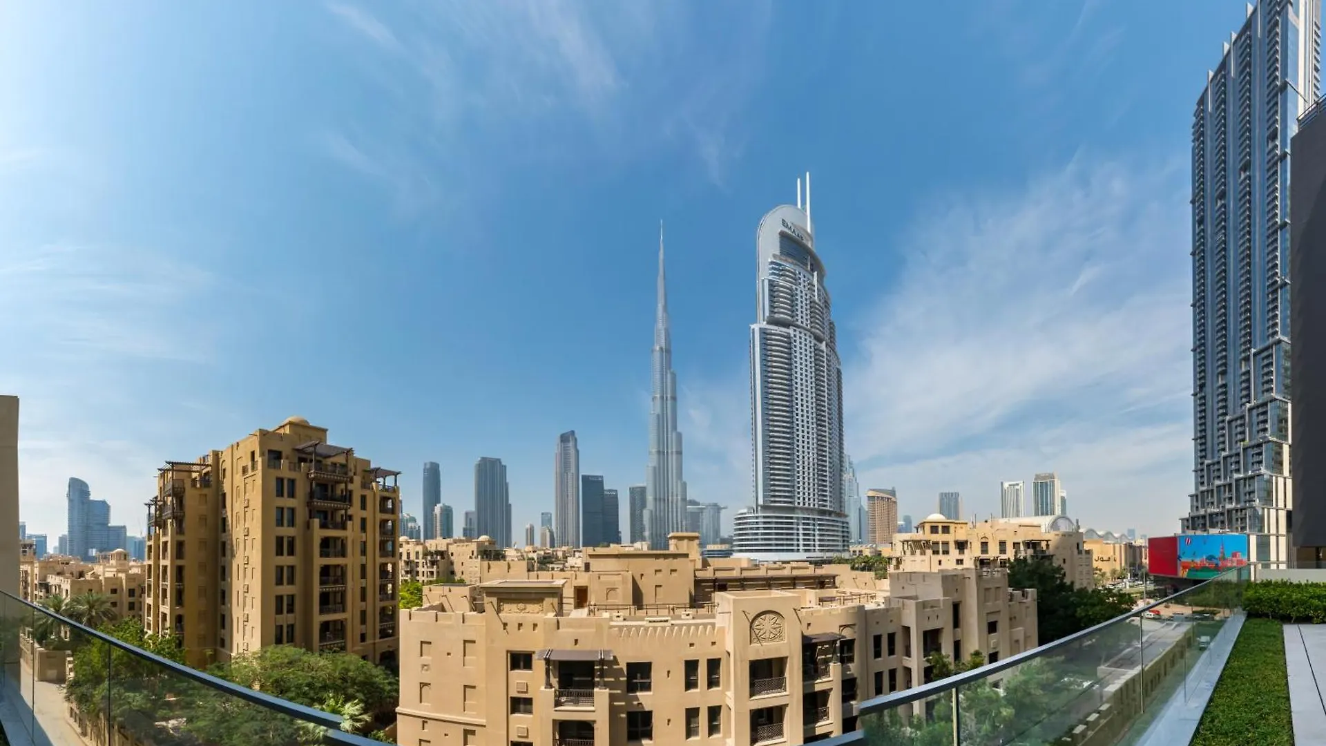 Al-Fannan At Burj Royale - Best Downtown Dubai City View - Brand New Luxury 1 Bedroom Apartment