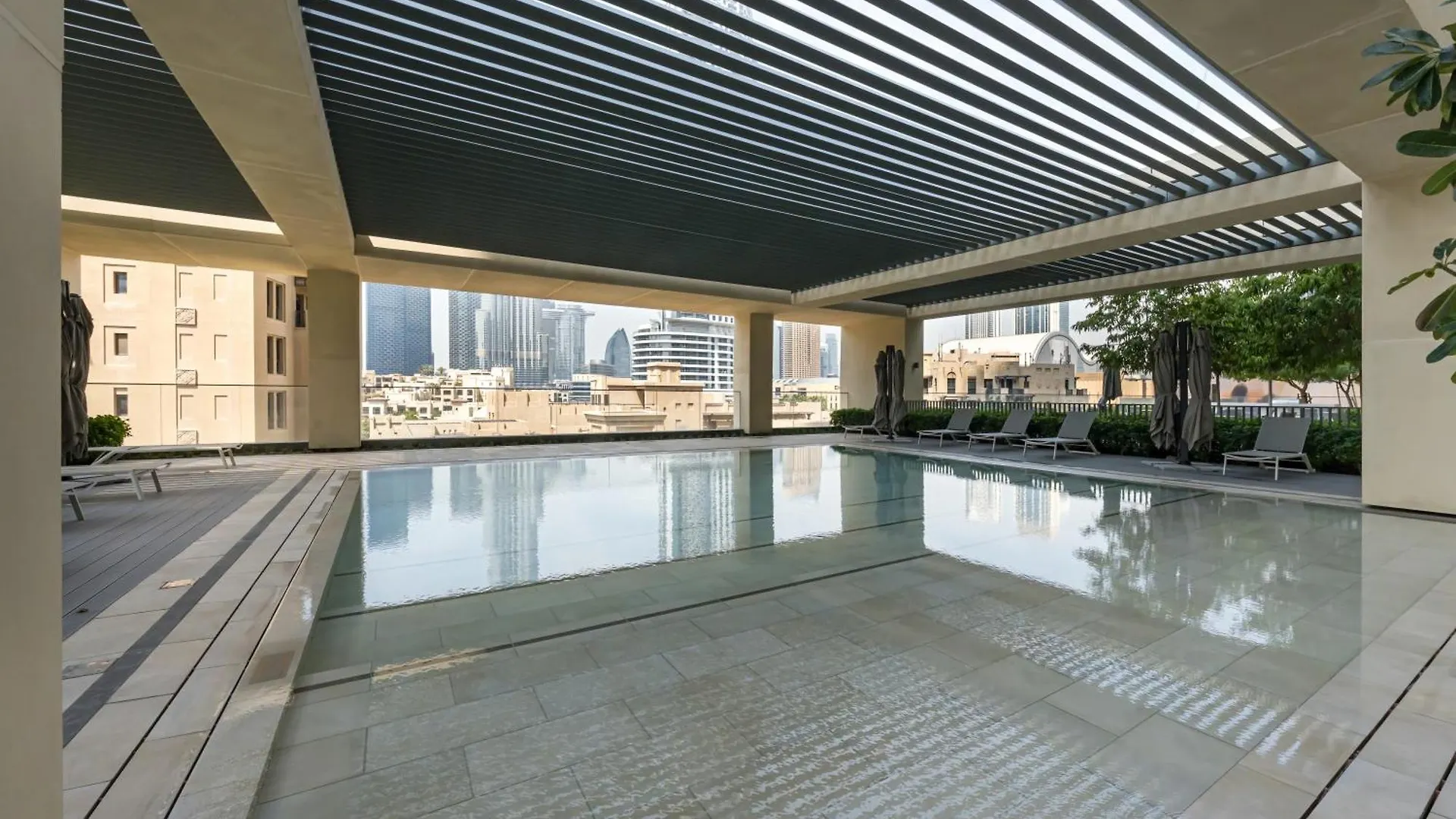 Al-Fannan At Burj Royale - Best Downtown Dubai City View - Brand New Luxury 1 Bedroom Apartment