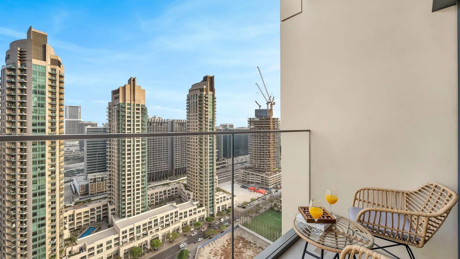 Al-Fannan At Burj Royale - Best Downtown Dubai City View - Brand New Luxury 1 Bedroom Apartment