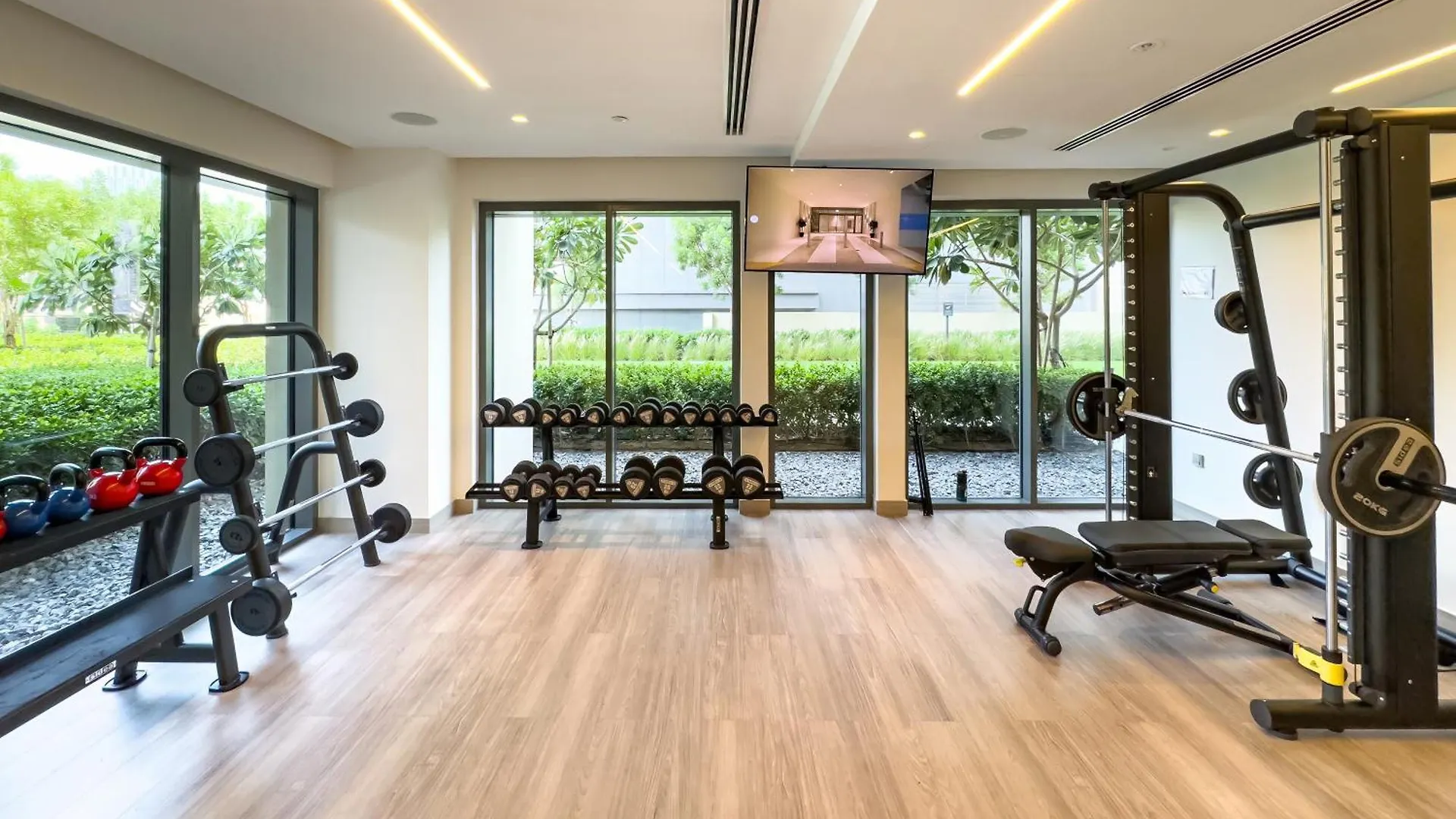 Al-Fannan At Burj Royale - Best Downtown Dubai City View - Brand New Luxury 1 Bedroom Apartment