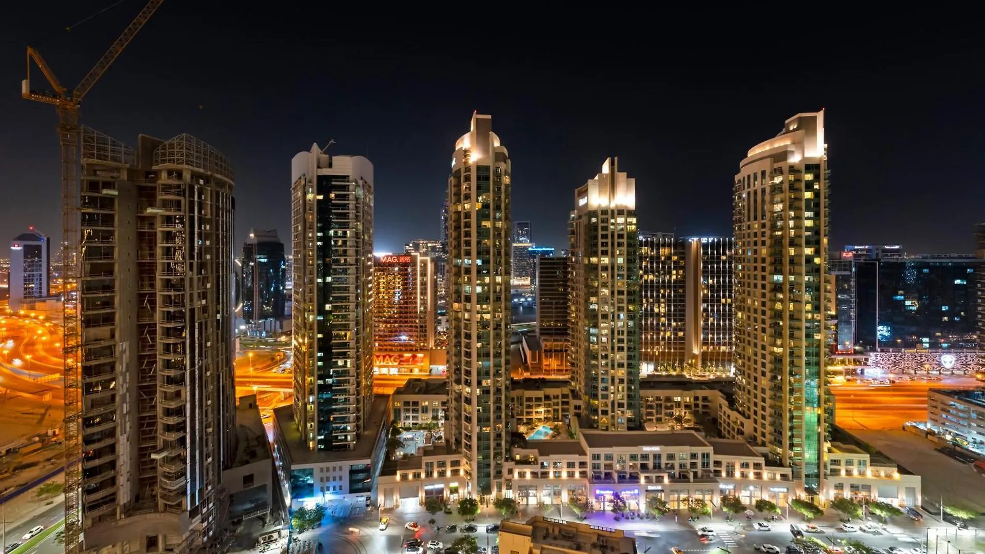 Al-Fannan At Burj Royale - Best Downtown Dubai City View - Brand New Luxury 1 Bedroom Apartment