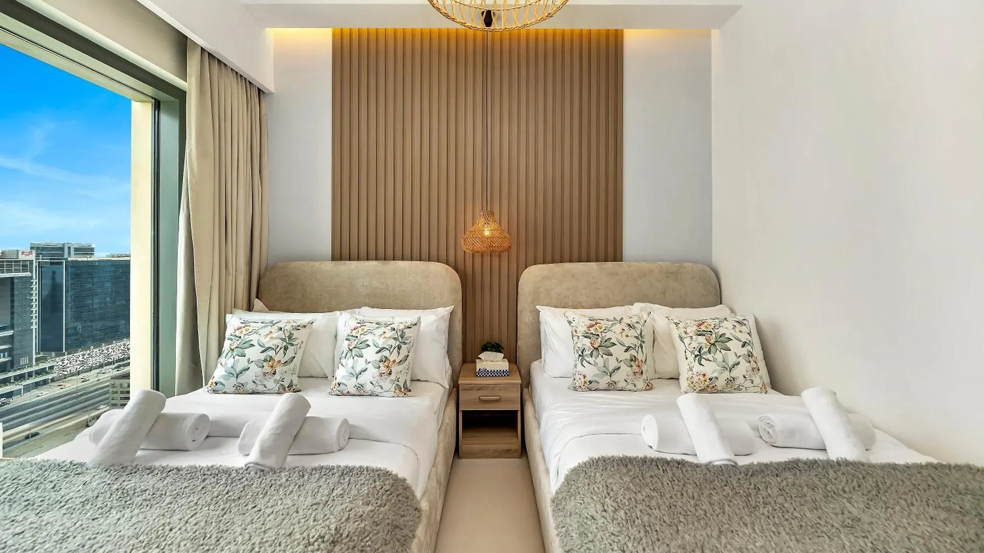 Al-Fannan At Burj Royale - Best Downtown Dubai City View - Brand New Luxury 1 Bedroom Apartment United Arab Emirates